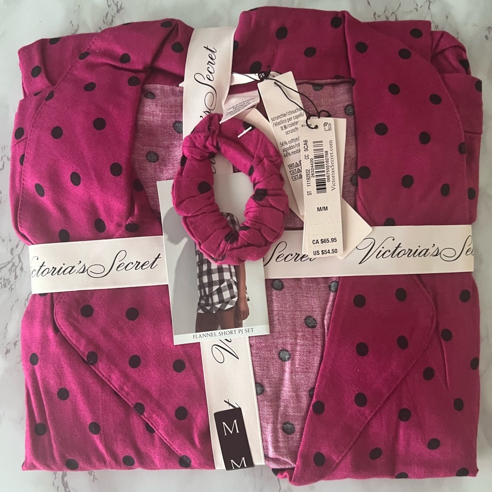 VICTORIA'S SECRET Short Pajama Set - Women’s Size M